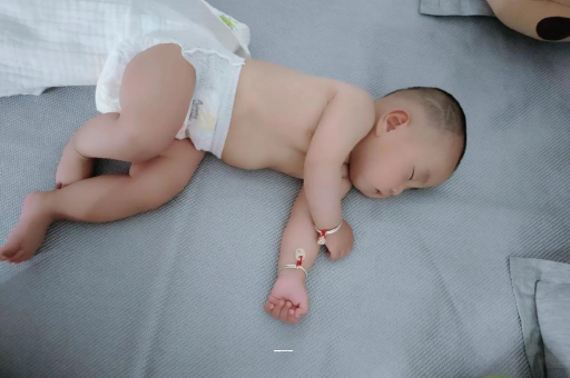 晋中宝宝上火有眼屎